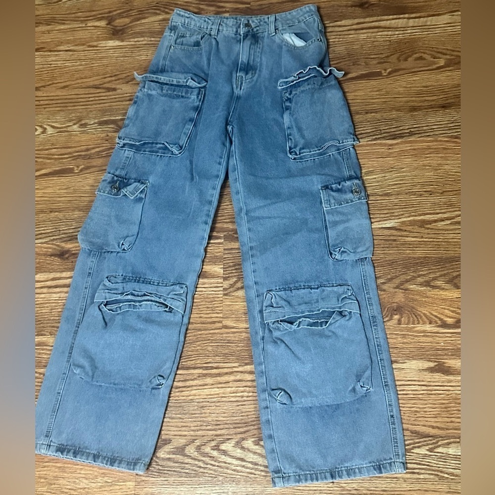Loose Fit Cargo Jeans Size 4